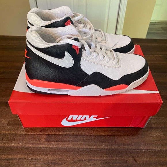 Men’s Nike Flight Legacy - Picture 3 of 4